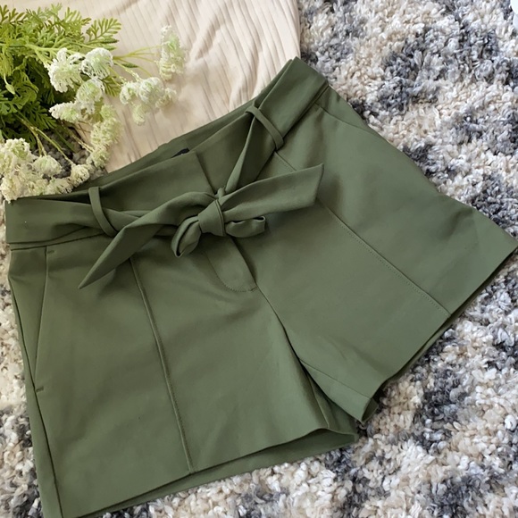 New without tags, Olive green loft shorts. - Picture 1 of 4